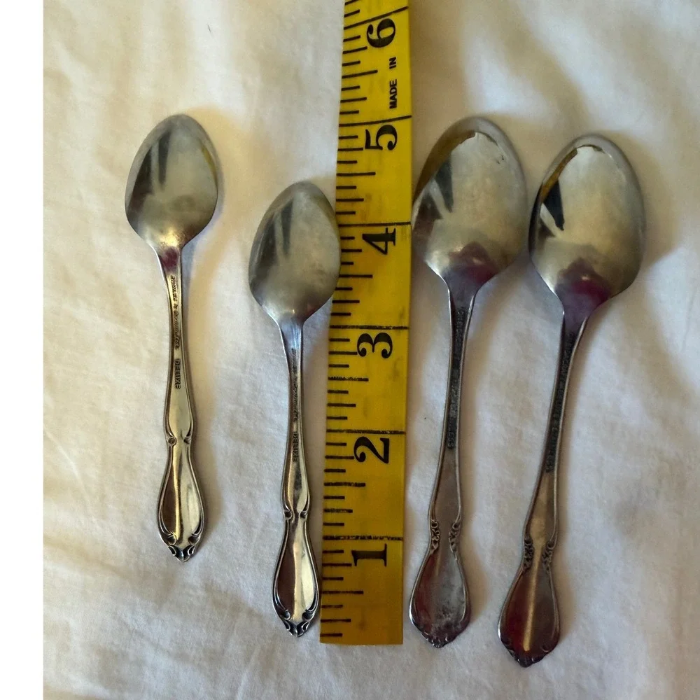 Oneida Chateau Deluxe Stainless Steel Spoons Set of 4 Teaspoons Small